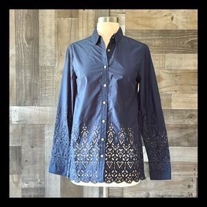 Banana Republic navy button up shirt XSmall laser cut academia dark feminine